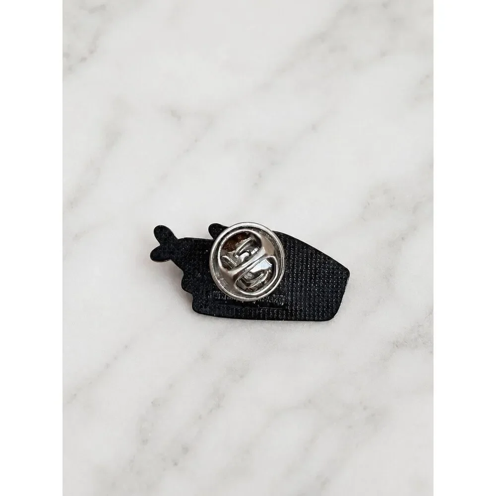 “Things Will Work Out” Hand Enamel Pin Minimalist Motivational Brooch Black Whit
